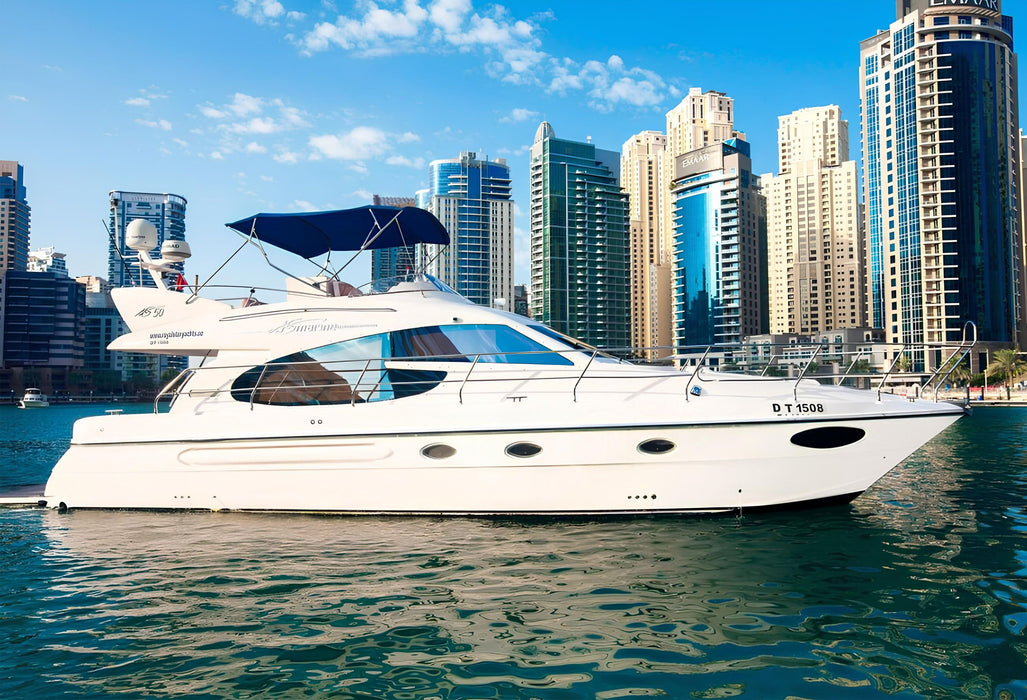 Al shali 50ft(15m) Yacht Rental