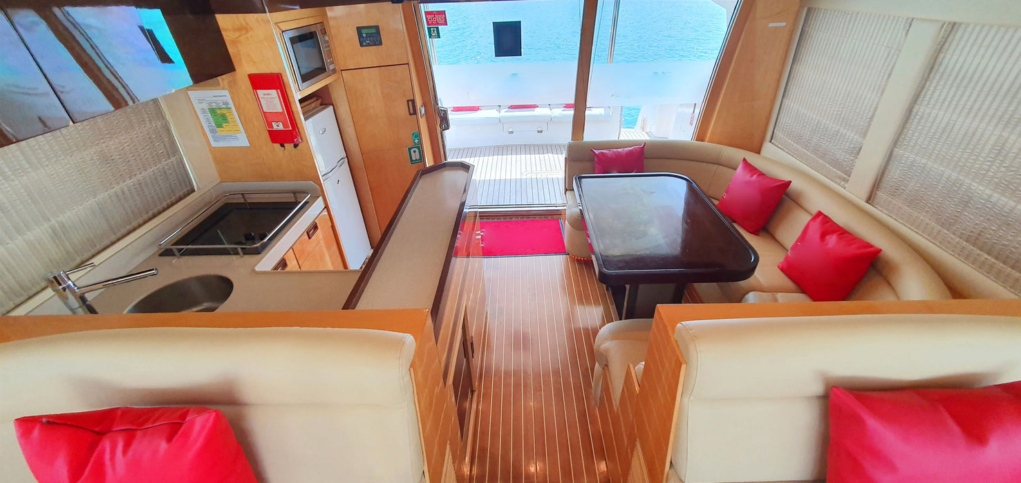 Flame 56ft(17m) Yacht Rental