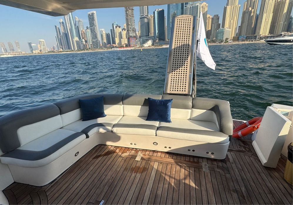 Oryx 50ft(15m) Yacht Rental