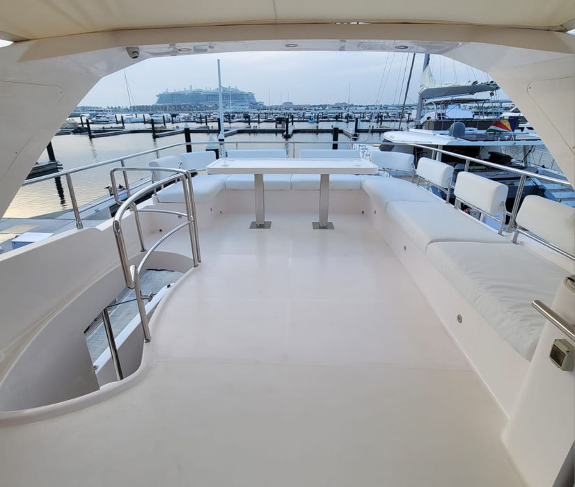 Majesty 66ft(20m) Yacht Rental