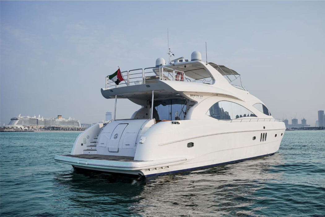 Majesty 88ft(27m) Yacht Rental