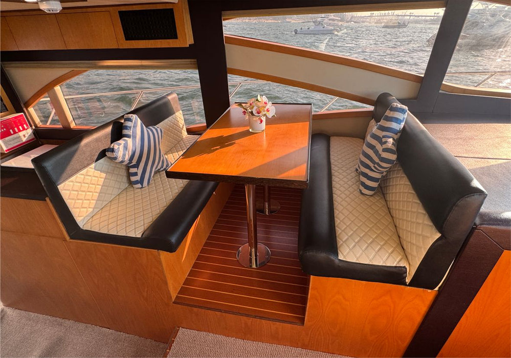 Oryx 50ft(15m) Yacht Rental