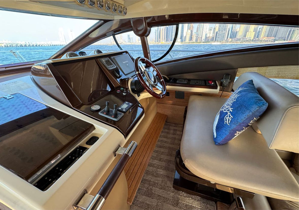 Azimut 52ft(16m) Yacht Rental