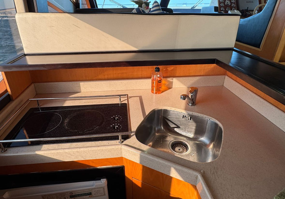 Oryx 50ft(15m) Yacht Rental