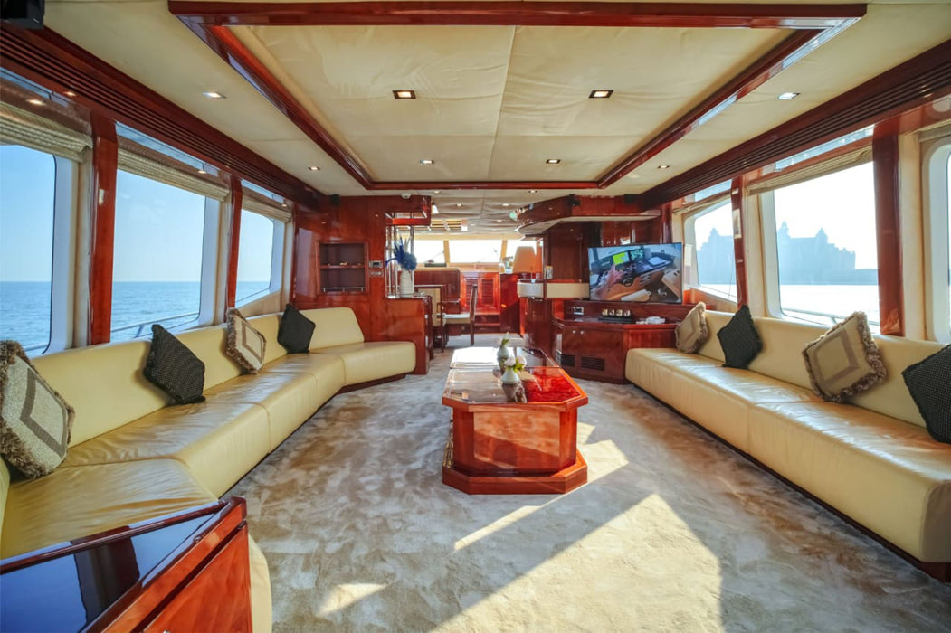 Majesty 88ft(27m) Yacht Rental