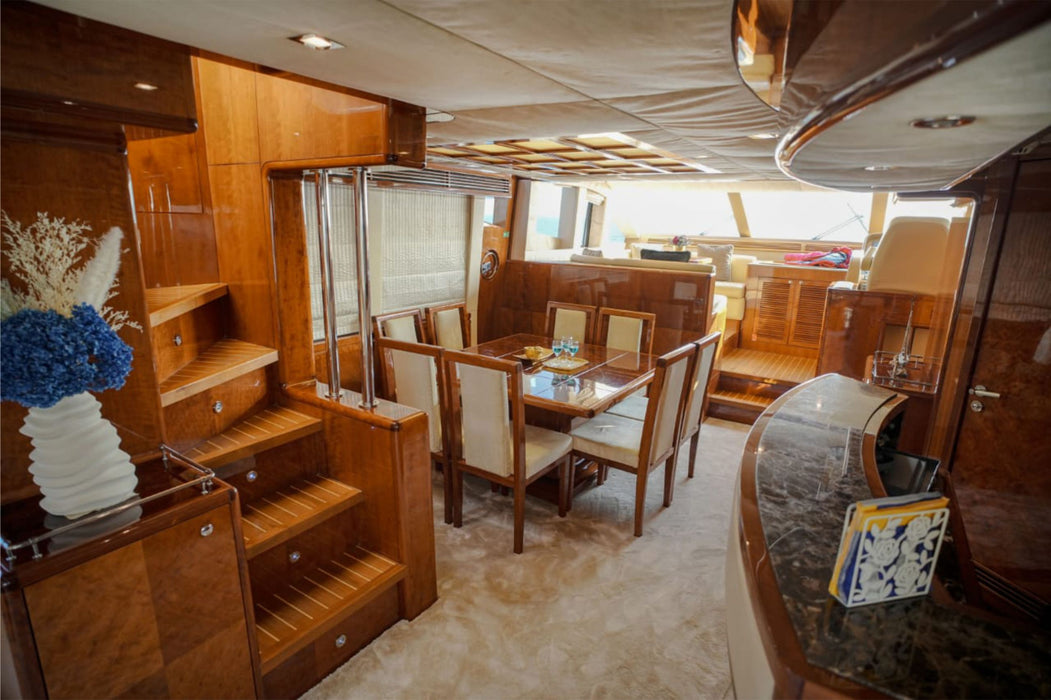 Majesty 88ft(27m) Yacht Rental