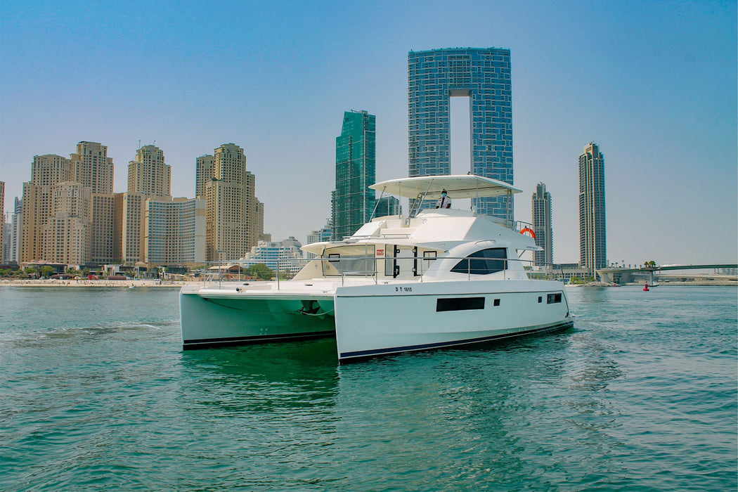 Flame 65ft(20m) Yacht Rental