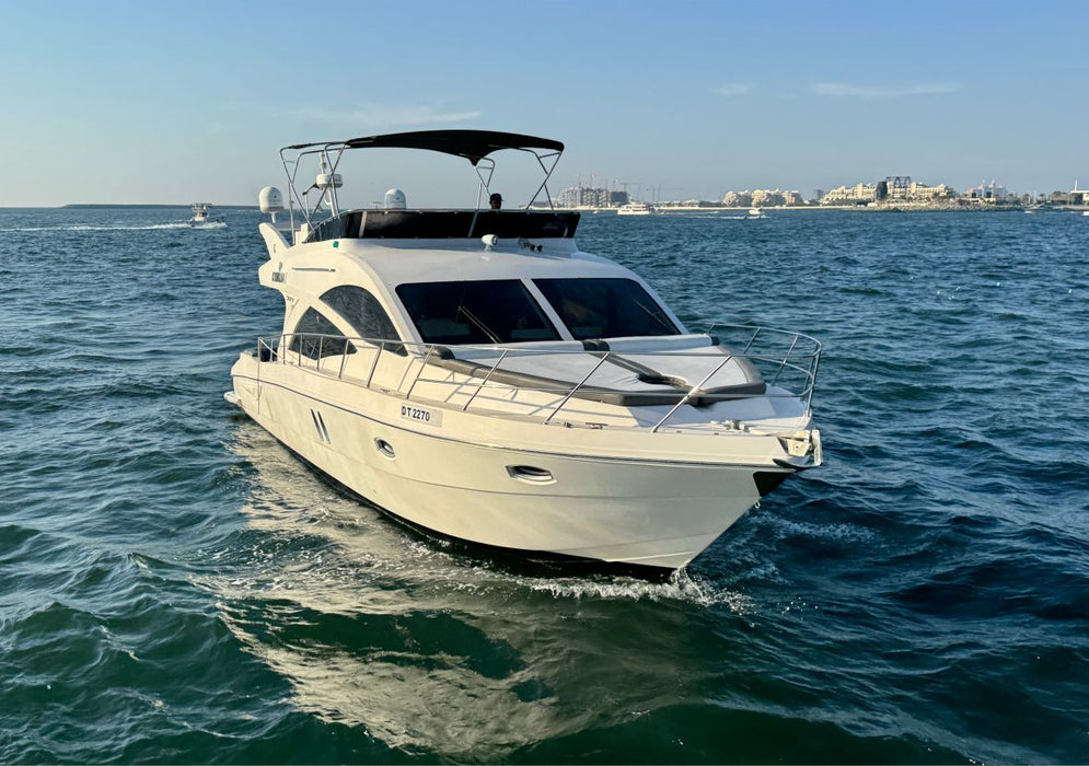 Oryx 50ft(15m) Yacht Rental