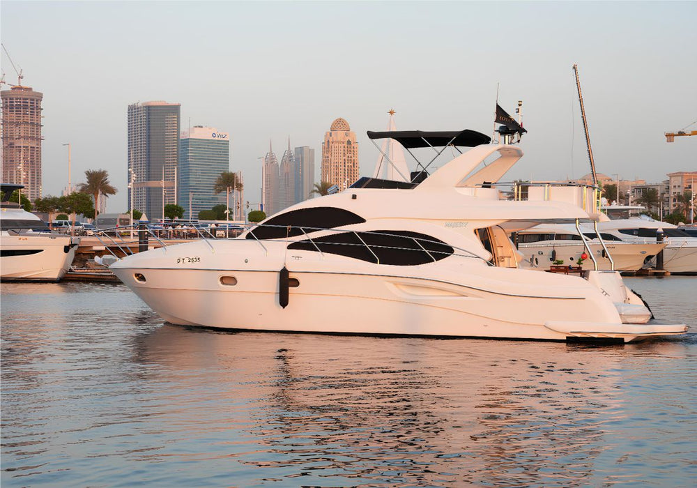 Аренда яхты Majesty 50 футов (15 м) 