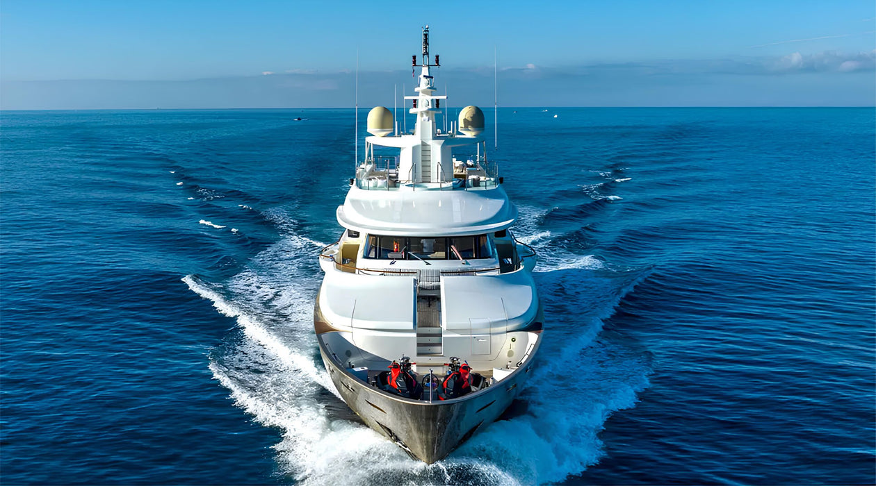 Behike 141ft(50m) Luxury Yacht Rental