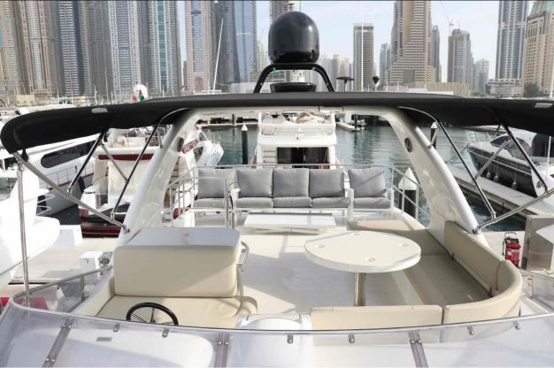 Majesty 66ft(20m) Yacht Rental