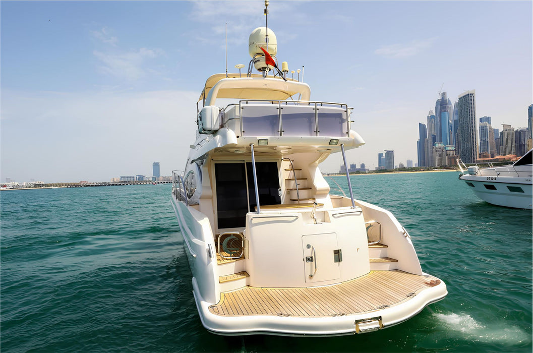 Majesty 50ft(15m) Yacht Rental