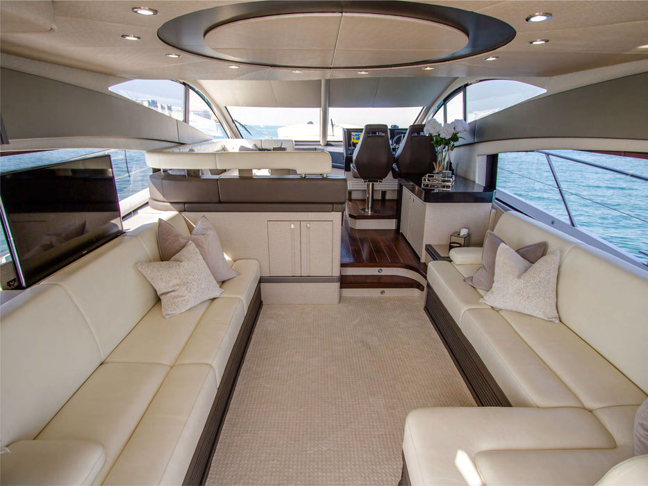 OUTLAW 60ft(18m) Luxury Yacht Rental