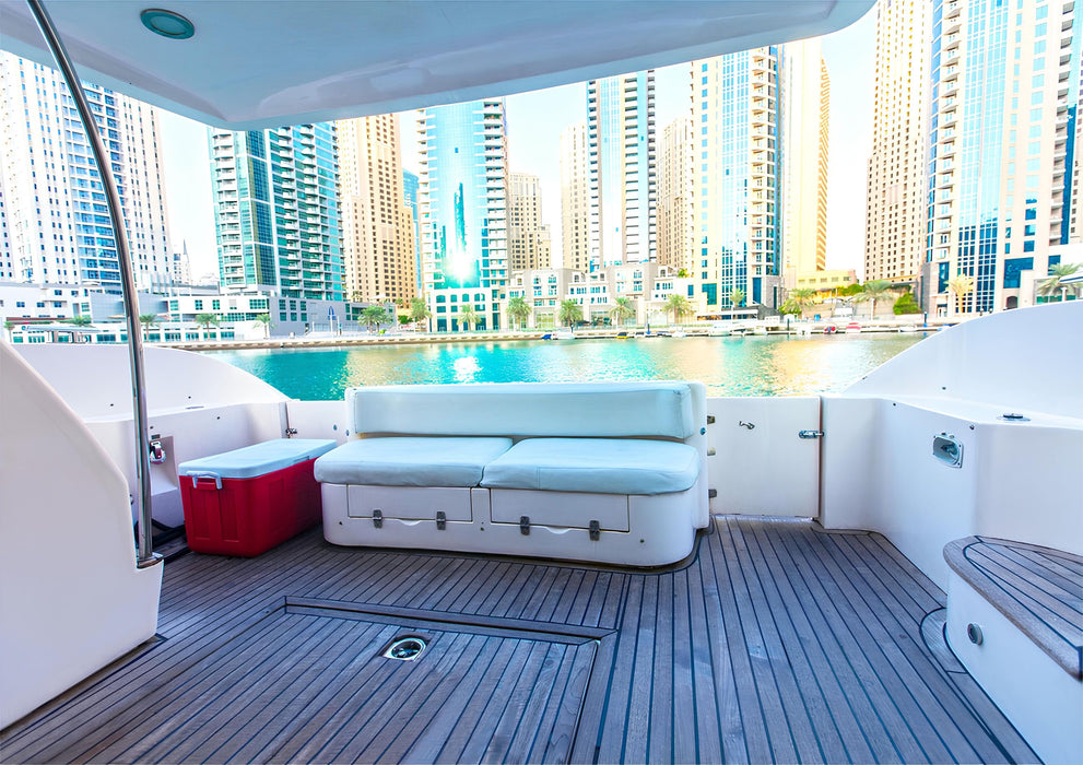 Al shali 50ft(15m) Yacht Rental