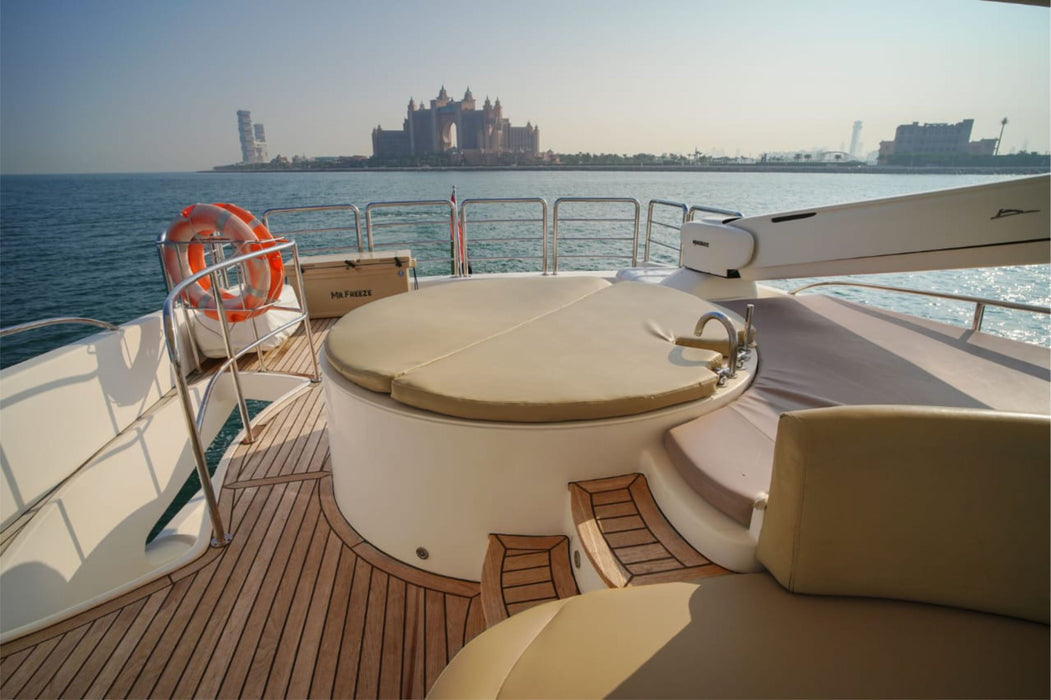 Majesty 88ft(27m) Yacht Rental