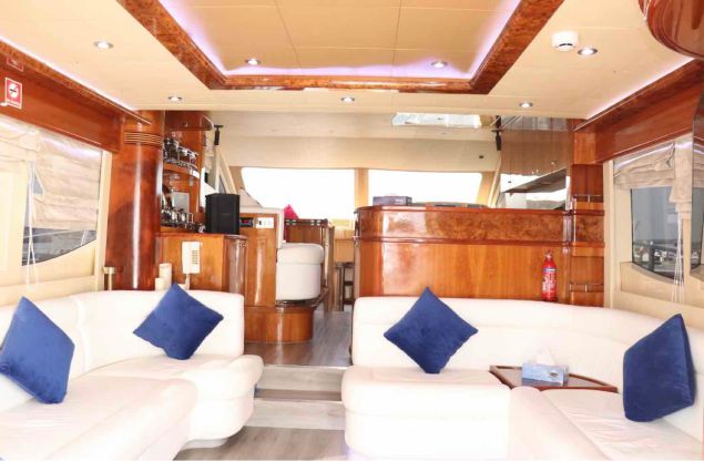 Majesty 66ft(20m) Yacht Rental