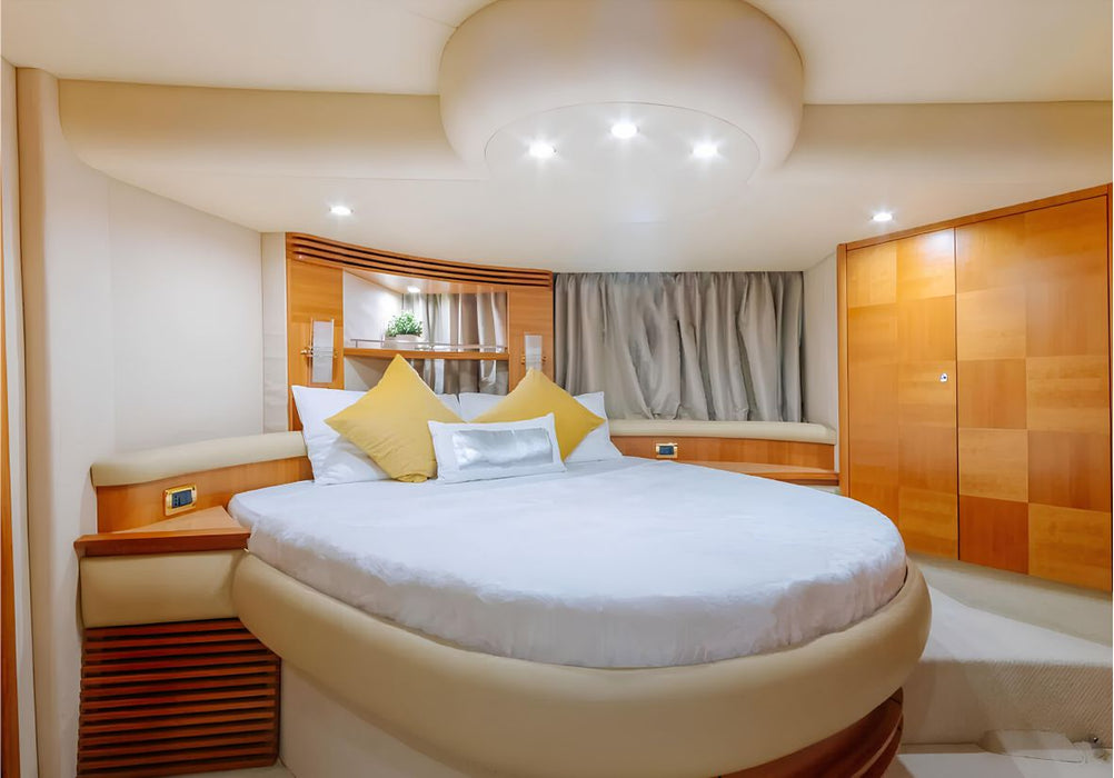 White Pearl 55ft(17m) Yacht Rental