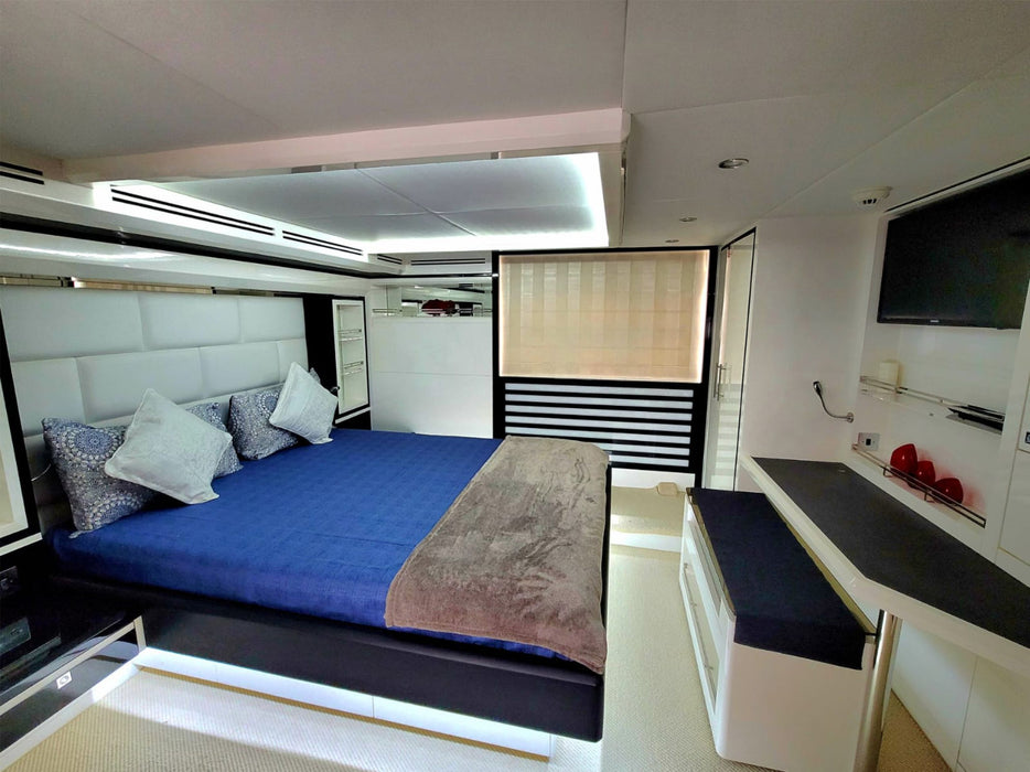 Majesty 66ft(20m) Yacht Rental