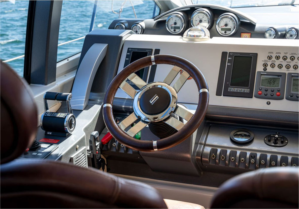 Sura 68ft(21m) Yacht Rental