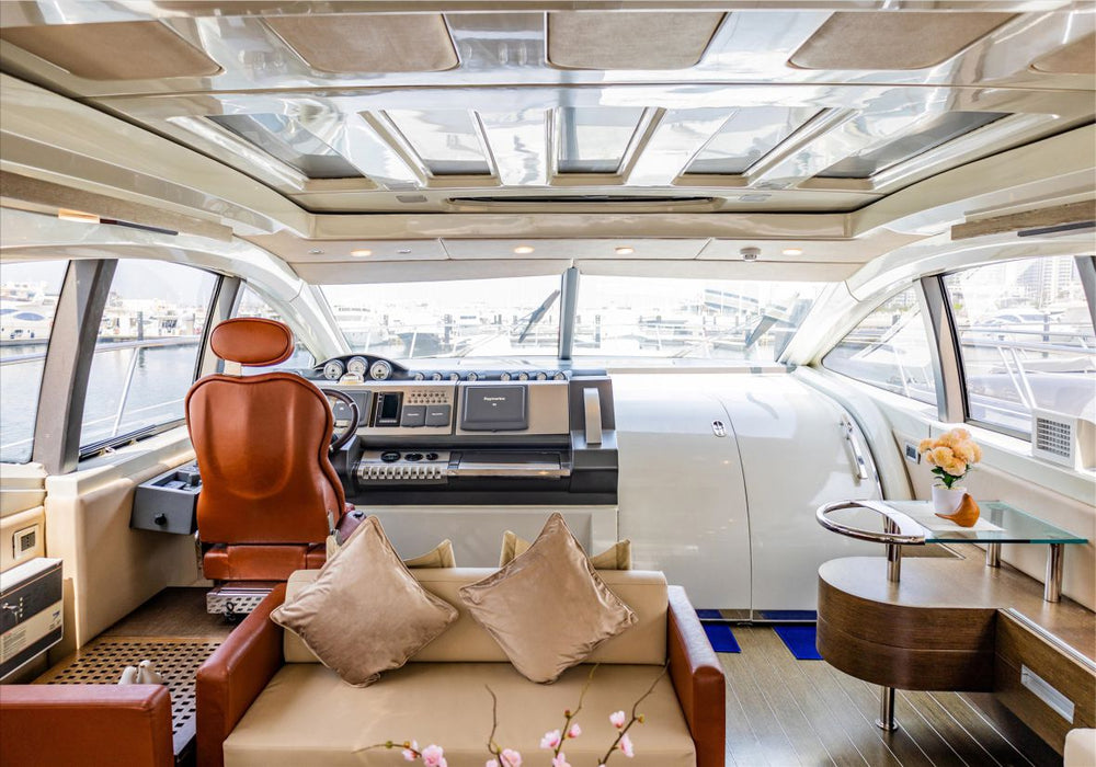 Sura 68ft(21m) Yacht Rental