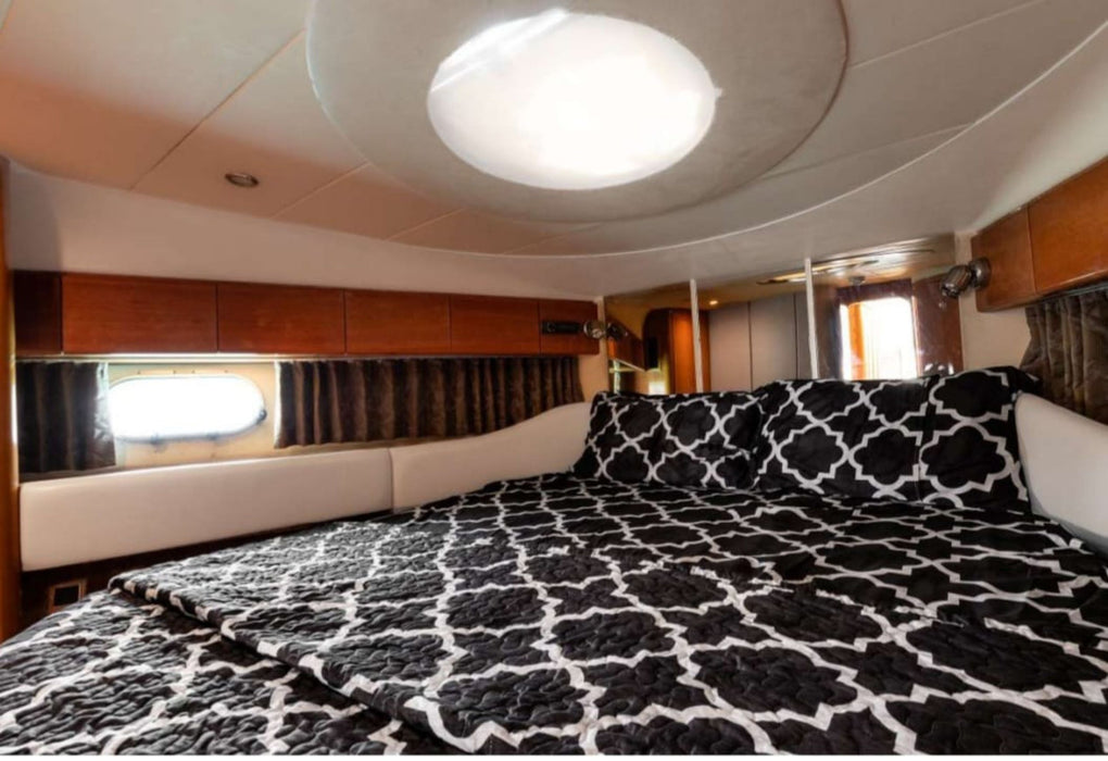 Princess 56ft(17m) Yacht Rental