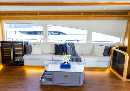 Formula 1 Abu Dhabi Yachts - F1 Abu Dhabi Yacht Rental Kona - Flame Yacht Rental in dubai