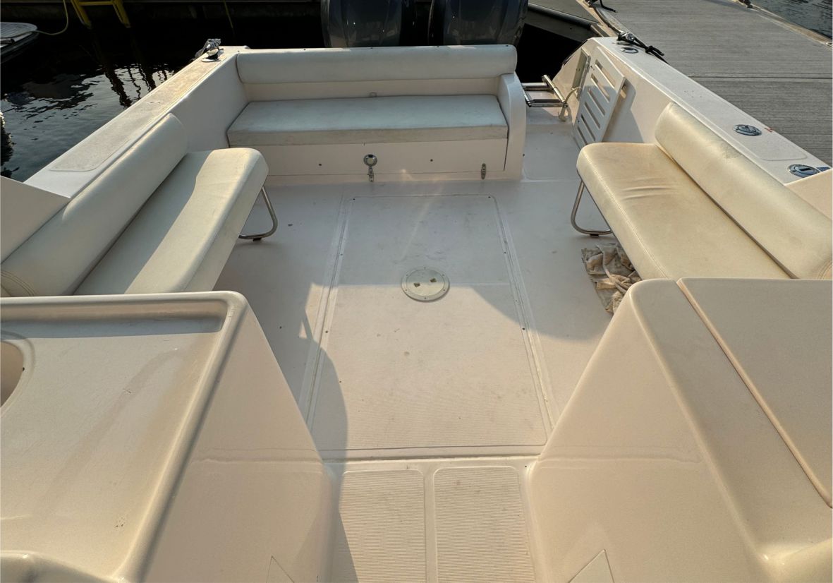 Flame 31ft(9.5m) New Year's Eve Yacht rental in Dubai - Flame Yacht Rental ion Dubai