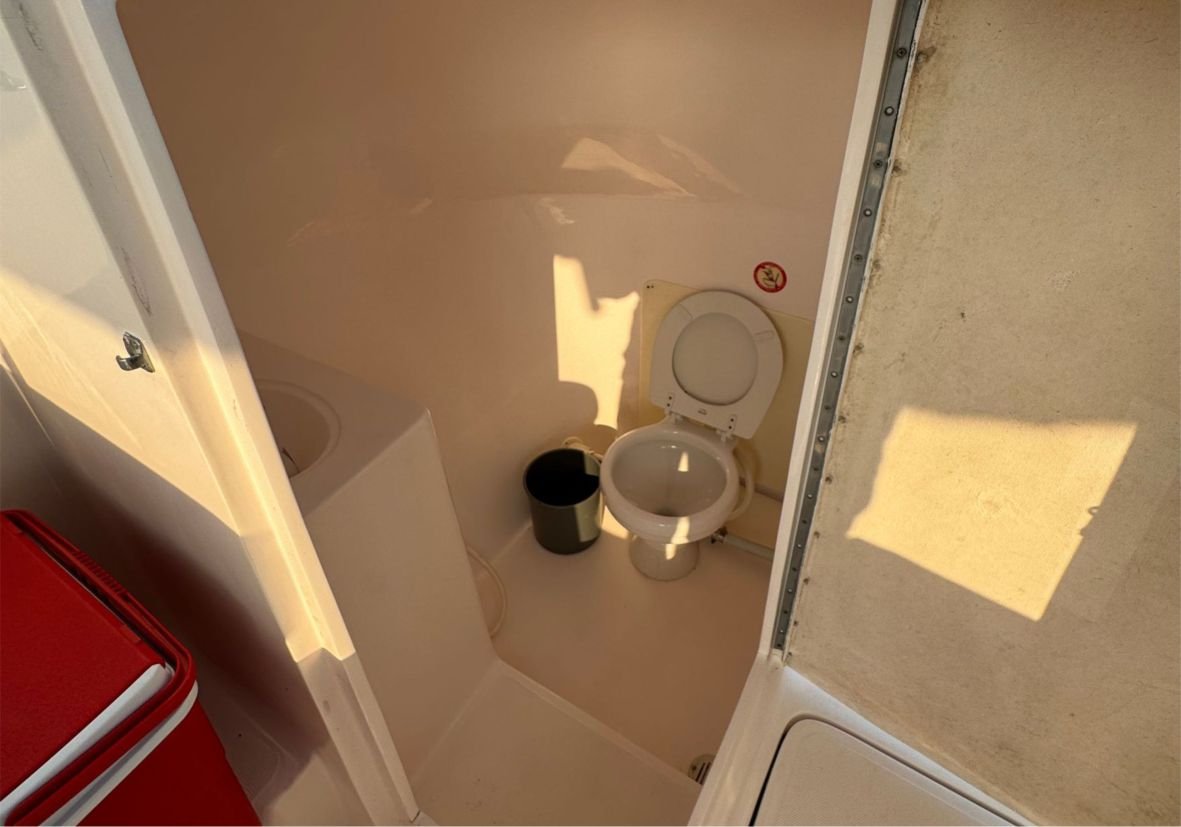 Flame 31ft(9.5m) New Year's Eve Yacht rental in Dubai - Flame Yacht Rental ion Dubai