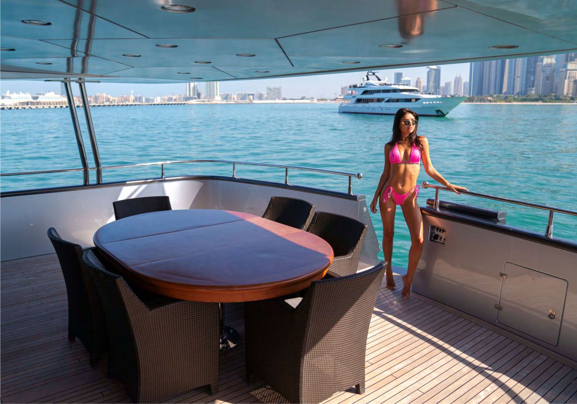 Medusa 100ft(30m) Luxury Yacht Rental Dubai- Flame Yacht Rental in Dubai
